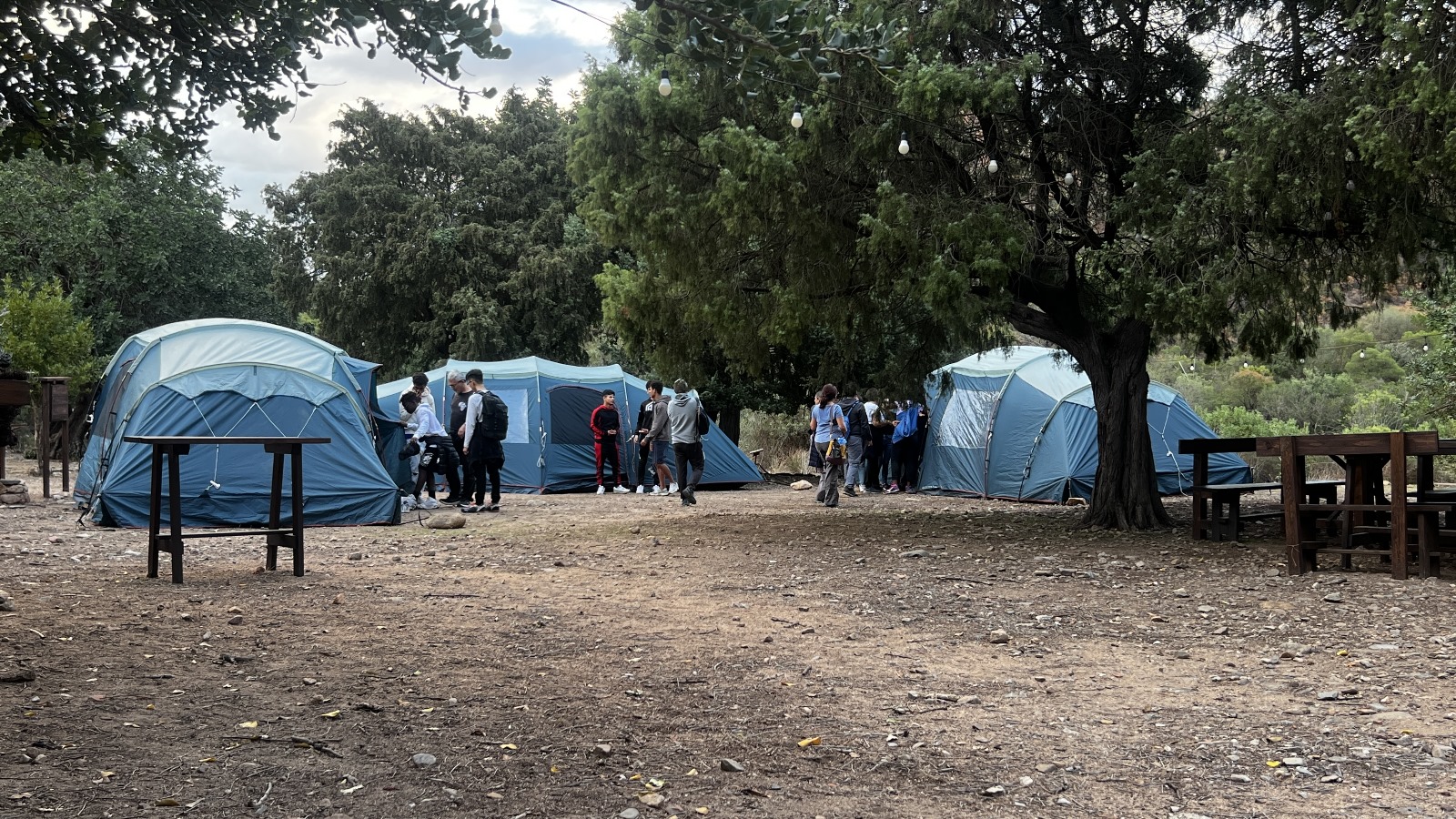 Campo tende con ragazzi
